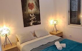Luxury Apartment In Light House Beach